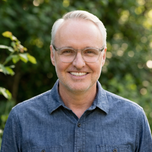 Greg Darlington Headshot
